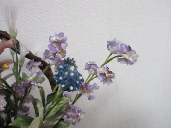 ペンタスと紫の小花.JPG